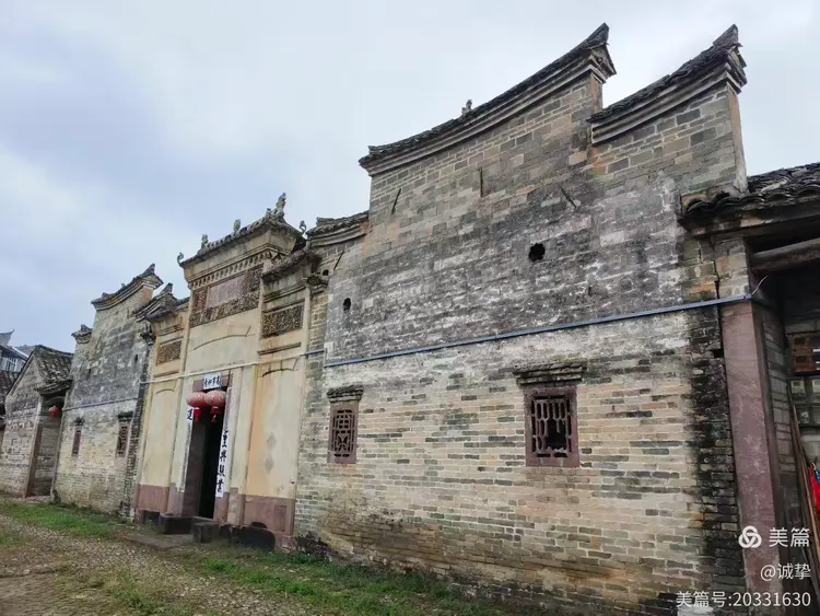 江西寻乌县周田村围屋